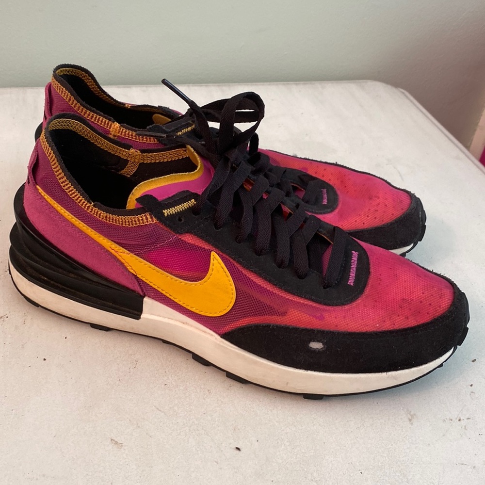 Nike Waffle One Active Fuchsia shoes DA7995-600